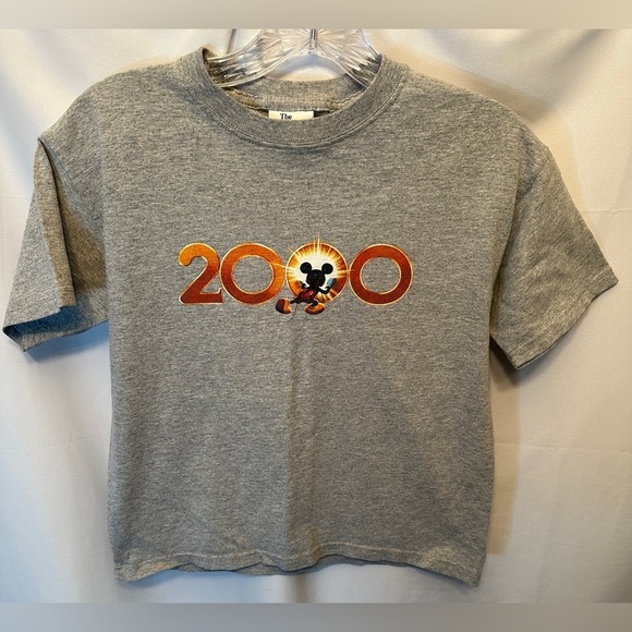 Disney Tops - Vintage Y2K Disney Store Adult M Mickey Mouse T-Shirt Gray Crewneck 2000